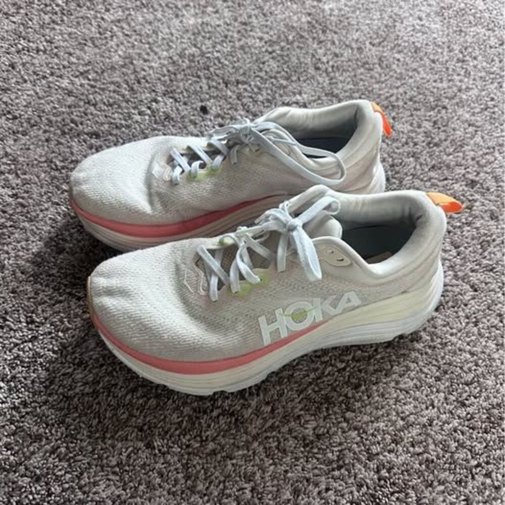 Hoka One One Gaviota 5 running shoes vanilla eggnog color